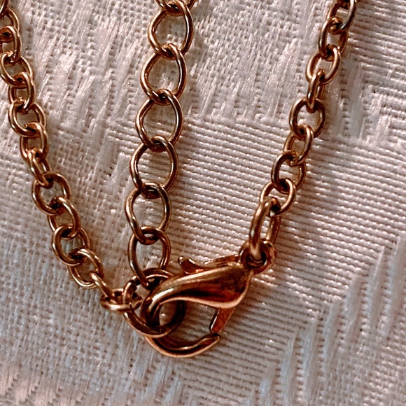 KC set necklace and earrings - Picture 5 of 5